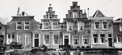 BR_SLAGVELD_175 Kijkje op woningen langs het Slagveld, bijgenaamd de Zevenhuizen; ca. 1950