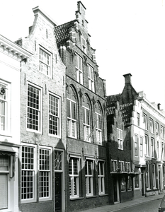 BR_VOORSTRAAT_052 Historische panden langs de Voorstraat; 6 augustus 1973