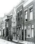 BR_WRW_001 Het huis met de erker was in 1919 melksalon de Eersteling een net ingerichte salon waar uitsluitend eerste ...