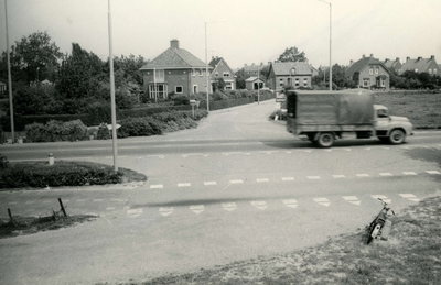 GV_GROENEKRUISWEG_05 Kijkje op de Groene Kruisweg en de Oude Singel; Juli 1968