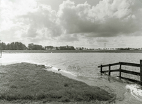 HV_WATEROVERLAST_067 Hoog water in de polder van Heenvliet na overvloedige regenval; 16 september 1998