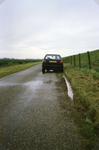 HK_AALDIJK_010 Inspectie van de berm van de Aaldijk door het waterschap; 15 oktober 1987