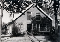 HK_DORPSSTRAAT_024 Woning van Maarten van Wijngaarden langs de Dorpsstraat; 1980