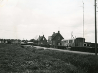 HK_MEELDIJK_010 Woningen langs de Meeldijk; 11 juni 1976