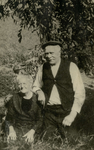 HK_PERSONEN_010 De heer Bastiaan van 't Hof met zijn vrouw Kriena Wessel ; ca. 1935