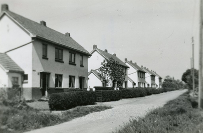 NN_ACHTERWEG_002 Woningen langs de Achterweg; ca. 1950