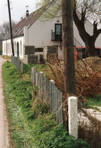 NH_WESTDIJK_013 Partyfarm Steenbeek; april 1994
