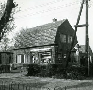 OV_DUINLAAN_02 Winkel langs de Duinlaan; 1961
