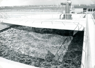 OV_HEINDIJK_25 De bouw van de waterzuiveringsinstallatie; 29 oktober 1975