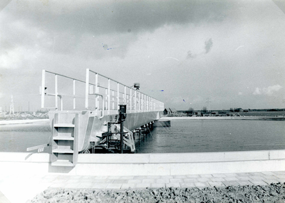 OV_HEINDIJK_27 De bouw van de waterzuiveringsinstallatie; 29 oktober 1975