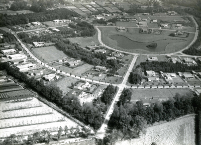 OV_LUCHTFOTO_01 Luchtfoto van het villapark De Warande; ca. 1954