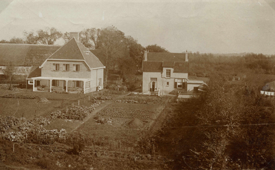 OV_NOORDWEG_05 Gezicht op de achterzijde van de woningen aan de Noordweg; ca. 1930