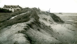 OV_STRAND_63 De Boulevard met Huize Zonnevanck; met op de achtergrond het aanlegsteiger en het strand; ca. 1922