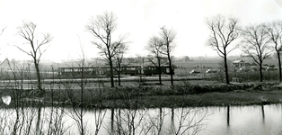 OV_TRAM_27 De RTM Tram rijdt langs de Schrijversdijk richting Rotterdam; 1961