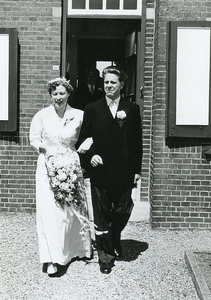 OH_MOLENWEG_03 Huwelijk van S.A. Mol en K.G. Rietdijk; 15 juni 1957