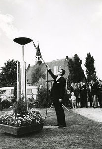 OH_RING_05 Op officiële wijze wordt Oudenhoorn aangesloten op het gasnet; 15 september 1971
