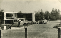 RO_OMMELOOP_03 De Ommeloop met links de woning de Elsenhoek ; 1964