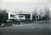 RO_OMMELOOP_04 De Ommeloop met links de woning de Elsenhoek ; 1964