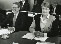 RO_PERSONEN_99 Burgemeester Ekkers van's Gravenzand en Marijke Groenewegen, lid Provinciale Staten; 20 april 1995