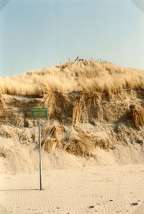 RO_STRAND_17 Duinafslag op het strand; 1990