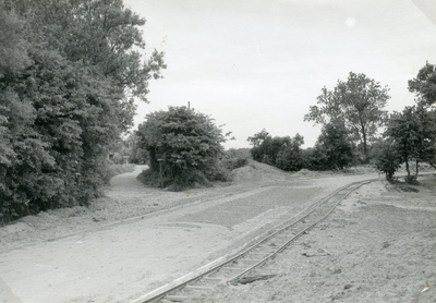 RO_TWEEDESLAG_18 Begin van de aanleg van de Tweede Slag en de C.G. van Kleijburgweg in de duinen; Mei 1956