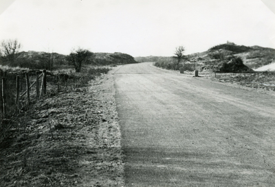 RO_TWEEDESLAG_27 Nieuw aangelegde weg van de Tweede Slag; Juli 1956