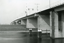 SP_BRUGGEN_HARTELBRUG_003 De Hartelbrug; november 1977