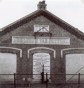 SP_GEMAAL_001 Het gemaal De Leeuw van Putten uit 1881; ca. 1950