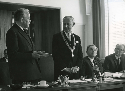 SP_GEMEENTE_BEZOEK_CVK_1968_14 Speciale raadsvergadering tijdens het bezoek van de Commissaris van de Koningin Jan ...