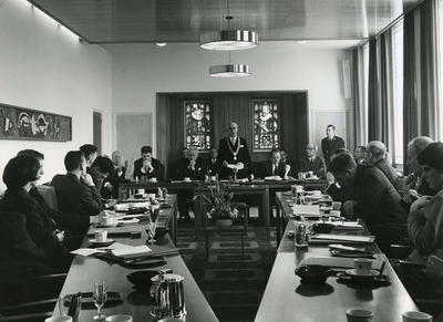 SP_GEMEENTE_BEZOEK_CVK_1968_15 Speciale raadsvergadering tijdens het bezoek van de Commissaris van de Koningin Jan ...