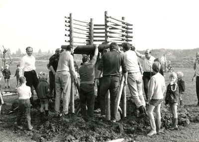 SP_IEPENLAAN_041 Aanleg van een speeltuin op de groenstrook langs de Iepenlaan; 2 oktober 1971