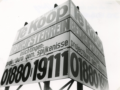 SP_LAANWEG_013 Bouwbord voor het in aanbouw zijnde industrieterrein Halfweg; 1985
