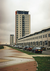 SP_MAASBOULEVARD_010 Woningen en flats langs de Maasboulevard; 1998