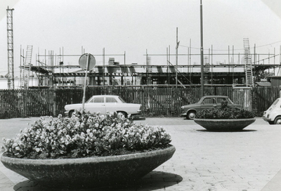 SP_MARREWIJKLAAN_011 Het in aanbouw zijnde postkantoor langs de Marrewijklaan; 1970