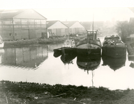 SP_NOORDEINDE_083 Scheepswerf van Van Hamburg langs de haven bij het Noordeinde; ca. 1965