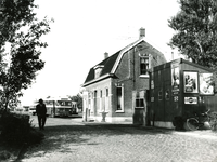 SP_STATIONSSTRAAT_037 Het voormalige stationskoffiehuis; 1962