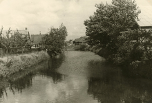 SP_VIERAMBACHTENBOEZEM_004 De Vierambachtenboezem met rechts Spijkstaal; 1953