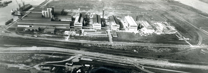 SP_WELPLAAT_035 De Aluchemie in aanbouw; Oktober 1967