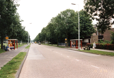 SP_WILLEMSHOEVELAAN_022 Bushalte langs de Willemshoevelaan; Augustus 1996