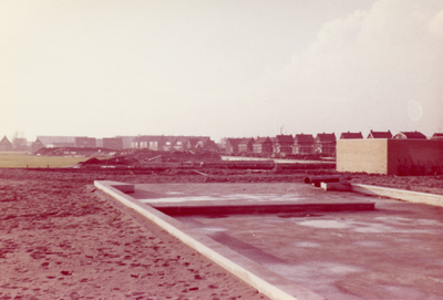SP_ZWEMBAD_001 Het zwembad Hoogwerf in aanbouw; 1961