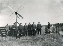 TI_PERSONEN_024 Watermolen in Strijpe met de volgende personen, v.l.n.r. Jacob Nieuwland, Willem Jongejan, onbekend, ...