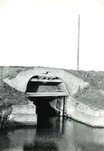 ZL_DROGENDIJK_15 Oude heul in de Drogendijk in Zuidland; ca. 1980
