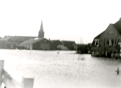 ZL_WATERSNOODRAMP_014 Zuidland, gezien vanaf de Stationsweg; 1 februari 1953