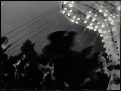 FOTO_GF_C116 Draaimolen tijdens de kermis in Brielle; 1962