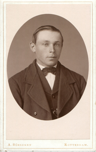 NLK003 Kornelis Boender (1856–1902, zoon van Roeland Boender en Kornelia Salting. Hij trouwt in 1891 met Barijntje Kome ...