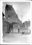 GN2010 Gezicht op de Catharijnekerk vanaf het Wellerondom; ca. 1920