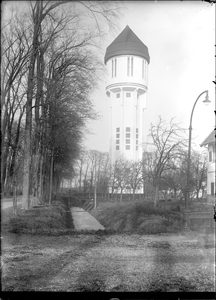 GN2060 De watertoren; ca. 1925