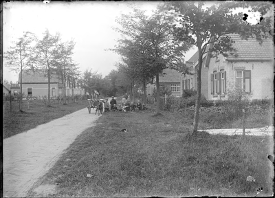 GN2237 Kijkje in de Obalaan in Oostvoorne; ca. 1925