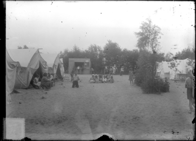 GN2311 Tenten op het Kruiningergors; ca. 1935