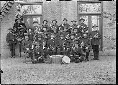 GN2952 Muziekvereniging Volharding; ca. 1910